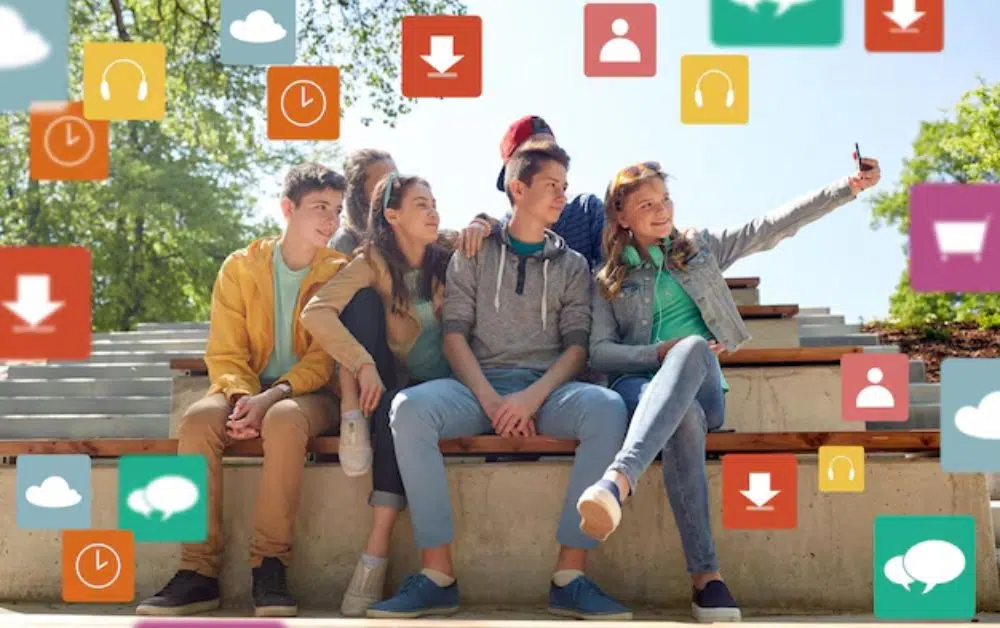 How Social Media Affects Our Life